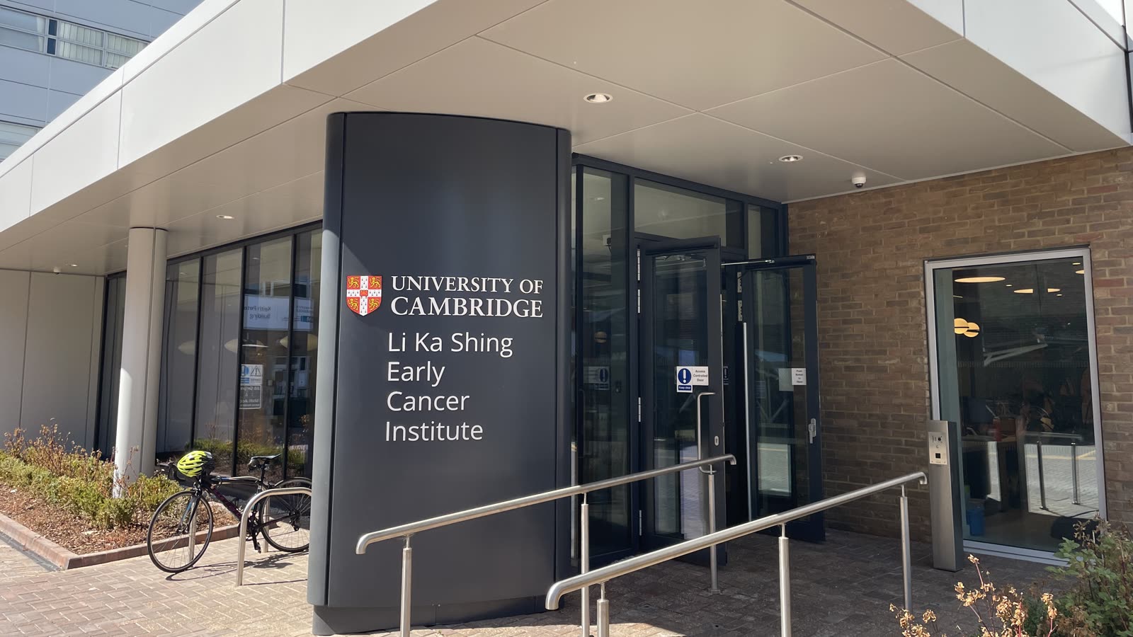 The entrance to the Li Ka Shing Early Cancer Institute.